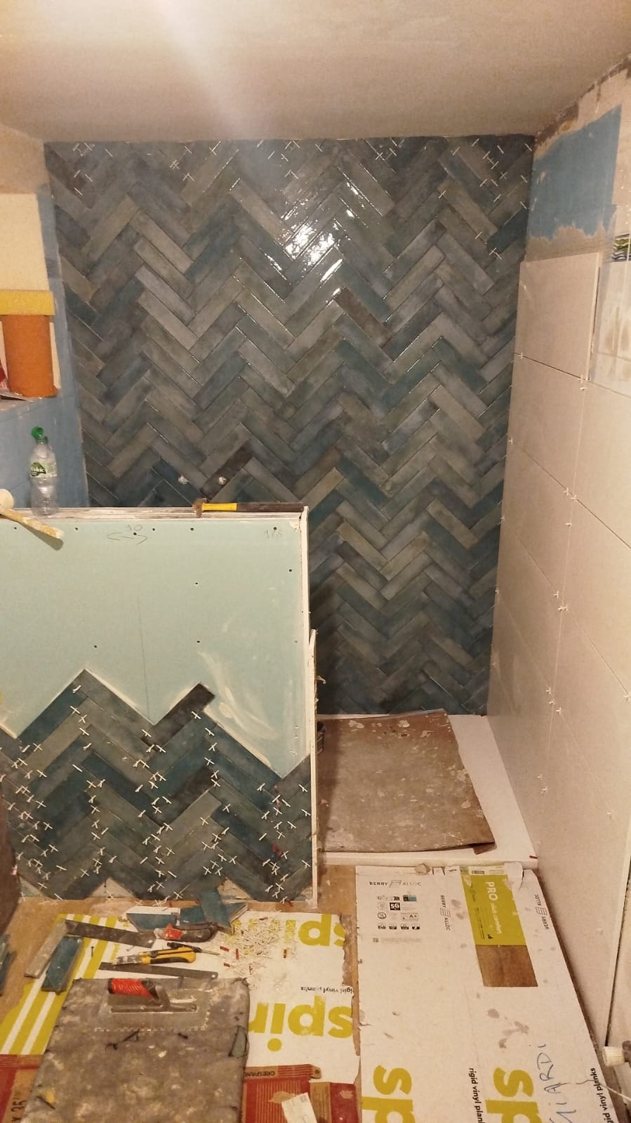 Création niche dans l'espace douche